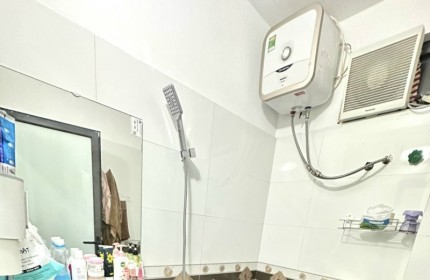 Bán nhà đẹp ở ngay Tôn Đức Thắng 40m2 x 4 tầng, 2 thoáng trước sau, 3 bước ra phố, 7,8 tỷ